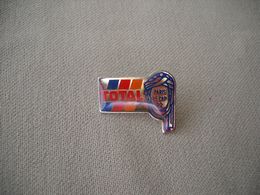 1803 PINS  Pin's     TOTAL  Rallye PARIS LE CAP  92 - Rallye