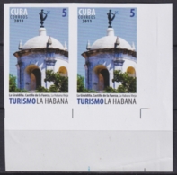 2011.454 CUBA MNH 2011 IMPERFORATED PROOF PAIR 5c TURISMO TOURISM GIRALDILLA CASTILLO DE LA FUERZA CASTLE. - Imperforates, Proofs & Errors