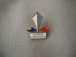 1838  Pin's Pins       MARINE NATIONALE - Militair & Leger