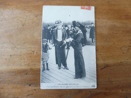 LES MODES NOUVELLES  -La Jupe-Pantalon Fait Son Apparition à La Réunion D'Auteuil (datée De 1911) - Mode