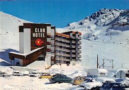 VAL-THORENS - Club Hôtel - Architecte Jean-Claude Bernard, Paris - 2CV Citroën, Caravane - Val Thorens