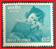 113. INDIA (15P) 1957 STAMP CHILDRENS DAY. MNH - Ungebraucht