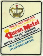 Etiquette Valise Et Malle/ Hotel/ ASIE/ Queen-Motel/Purwokerto/In Donésie/ Années 1980   EVM61bis - Etiquettes D'hotels