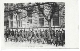 SORTIE DE LA CASERNE - CPA MILITAIRE - Regimenten