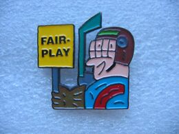 Pin's Sport Hockey Sur Glace, FAIR-PLAY - Pattinaggio Artistico