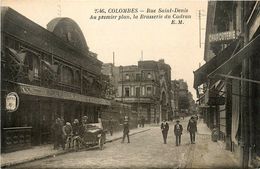 Colombes * Rue St Denis * Au Premier Plan La Brasserie Du Cadran * Coiffeur Charcuterie Voiture Auto Ancienne - Colombes