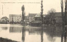 CHATEAUROUX LE PONT DE FER ET LE MOULIN DE VINDOU - Chateauroux