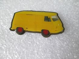 PIN'S   PEUGEOT  J 7 - Peugeot