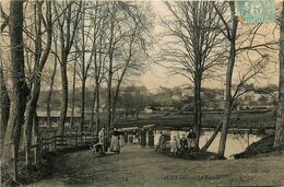 Auneau * Le Lavoir * Laveuses - Auneau