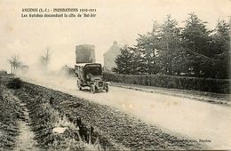 Ancenis * Les Autobus Descendant La Côte De Bel Air * Inondations 1910/1911 - Ancenis