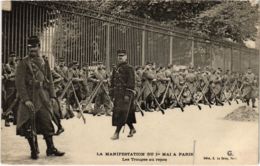 CPA Paris 5e - La Manifestation Du Ier A Mai - Les Troupes (88005) - Manifestazioni