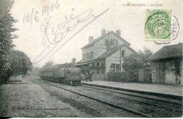 N°2308 R -cpa Luzarches -la Gare -RR- - Gares - Avec Trains