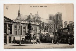 - CPA REIMS (51) - Place Royale - - Reims