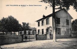 Mably       42       Les Tuileries Ecole Communale     (voir Scan) - Autres & Non Classés