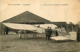 Caubios * Pau Aviation * élèves Pilotes étudiant Un Appareil * Avion Aviateur - Pau