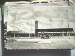 Nederland Holland Pays Bas Beverwijk Met Station En Beeld - Beverwijk