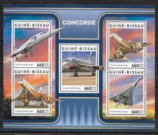 GUINEE BISSAU Feuillet  N° 6999/03  * * ( Cote 19e )  Avions Concorde - Concorde