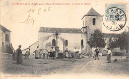 Saint Pierre Laval         42         La Place De L'Eglise        (voir Scan) - Other & Unclassified