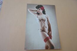 BELLE REPRODUCTION PHOTO ....BELLE JEUNE FEMME EN LINGERIE  SEXY... - Pin-ups