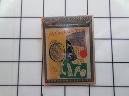 1720 Pin's Pins / Beau Et Rare / THEME : SPORTS / TENNIS PROGRAMME OFFICIEL ROLAND GARROS 92 - Tennis