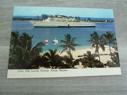 Nassau - Cruise Ship Leaving Harbour - X111571 - Editions Calypso - Année 1980 - - Bahamas