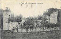POITIERS : LES ANCIENNES FORTIFICATIONS - Poitiers