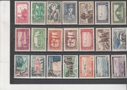 Algérie - Lot De 36 Timbres A Voir 4 Scans - Colecciones & Series