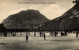 38-GRENOBLE- LES JEUX DE BOULES A L'ESPLANADE - Grenoble