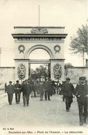 Rochefort Sur Mer * Porte De L'arsenal * La Débauchée * Ouvrier - Rochefort