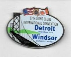 Pin's  Fond  Bleu  Association LION'S  CLUB  DETROIT  WINDSOR  2004, 87  CONVENTION  INTERNATIONAL Voir  Description - Asociaciones