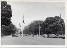 Photo Paris, Avenue Foch, Préparatif Réception D'Elisabeth 2 Visite Du 9/4/1957 - Famous People