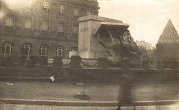 57-METZ- CARTE-PHOTO 1918 LA STATUE DE GUILLAUME II - Metz