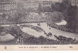 Revue Du 14 Juillet 1917 En Attendant Le Depart  (dil475) - Patriotic
