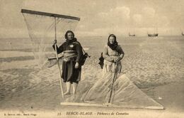 62-BERCK-PÊCHEURSES DE CREVETTES - Berck