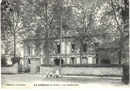 Carte POSTALE Ancienne De  LE  CHATELET - Gendarmerie - Le Chatelet En Brie