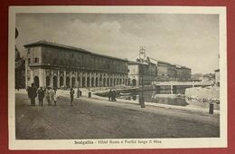 MA20 Cartolina SENIGALLIA (Ancona), HOTEL ROMA E PORTICI LUNGO IL MISA - FP NV 1928 - Senigallia