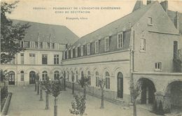 Belgique - Belgium - Hainaut - Tournai - Pensionnat De L'éducation Chrétienne - Cour De Récréation - état - Tournai