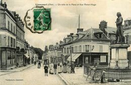 Liancourt * Un Coin De La Place Et Rue Victor Hugo * Commerce Magasin Félix Potin L. BEUDIN - Liancourt