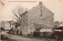 Wavreille  Rue Du Couvent Et La Maison Hardenne-Roquet Animée  Cycliste Circulé En 1910 - Rochefort