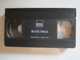 CASSETTE VIDEO VHS ORIGINAL L'ARME ABSOLUE BLACK EAGLE VAN DAMNE SHO KOSUGI  - JAQUETTE De TELE K7 - Actie, Avontuur
