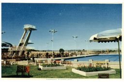 (I 16) Australia - ACT - Canberra Swimming Pool (no Code Number) Older Postcard - Canberra (ACT)