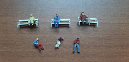 6 Figurines Assises Avec 3 Bancs, Preiser, Echelle HO - Andere & Zonder Classificatie