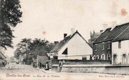 Noville Les Bois  Rue De La Station Animée Petites Taches Sur La Carte Circulé En 1910 - Fernelmont