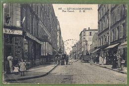 CPA Vue Rare - HAUTS DE SEINE - LEVALLOIS PERRET - RUE GRAVEL - Animation,Café-tabac & Commerces, Attelage - EM / 643 - Levallois Perret
