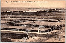 SPORT --  TENNIS - Deauville - La Plage Fleurie -  Les Tennis Et Les Jetées - Tennis