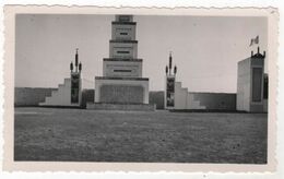 Photo Originale Maroc Monument Légion Etrangère Légionnaires Fete Camerone Kasbah Tadla 1937 ? - Krieg, Militär