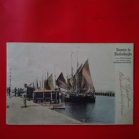 SOUVENIR DE BLANKENBERGHE LES ESTACADES AU RETOUR DES BATEAUX DE PECHE - Blankenberge