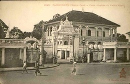 CAMBODGE - Carte Postale - Phnom Penh - Porte D'Entrée Du Palais Royal - L 67741 - Cambodge