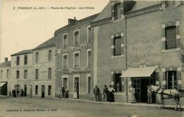 Frossay * Place De L'église * Les Hôtels * Boulangerie DENIAUD * Hôtel Du Commerce , Des Voyageurs - Frossay