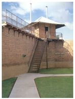 (J 7 ) Australia - NSW - Dubbo Gaol Watc Tower (Prison) - Gefängnis & Insassen